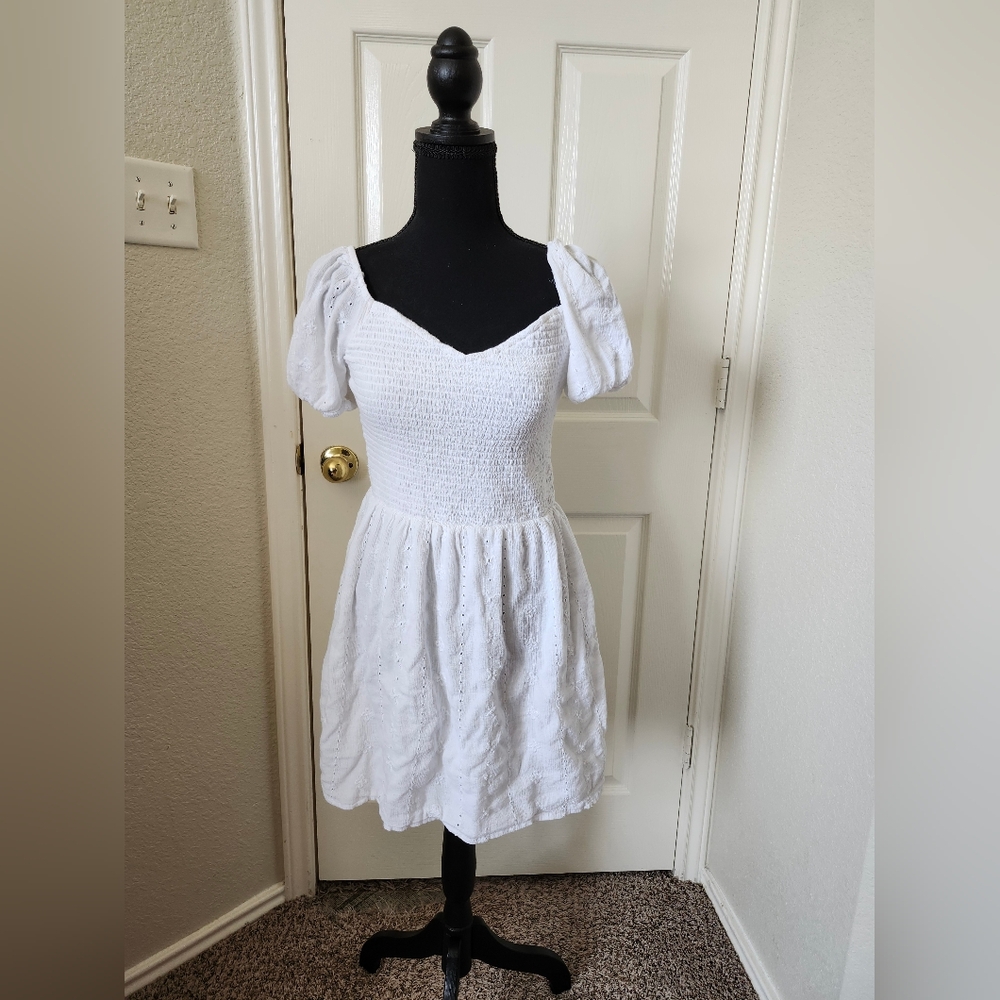 American Eagle White Smocked Puff Sleeve Embroidered Mini Dress M - Picture 13 of 15